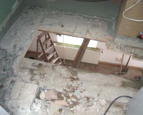 Beseitigung eines Wasserschaden in einer Dachgeschoss-Wohnung